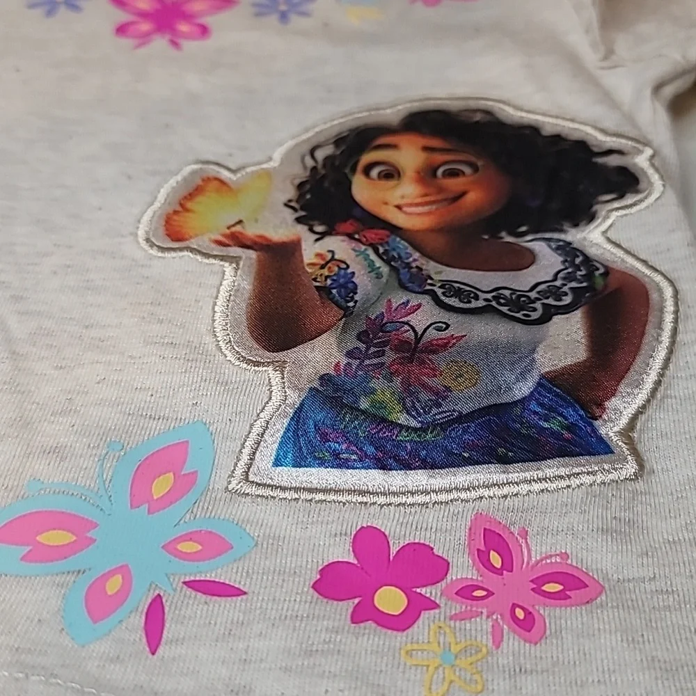 Disney Encanto Toddler Short Sleeve Graphic Cream Tee-Shirt, New without Tag, 2T